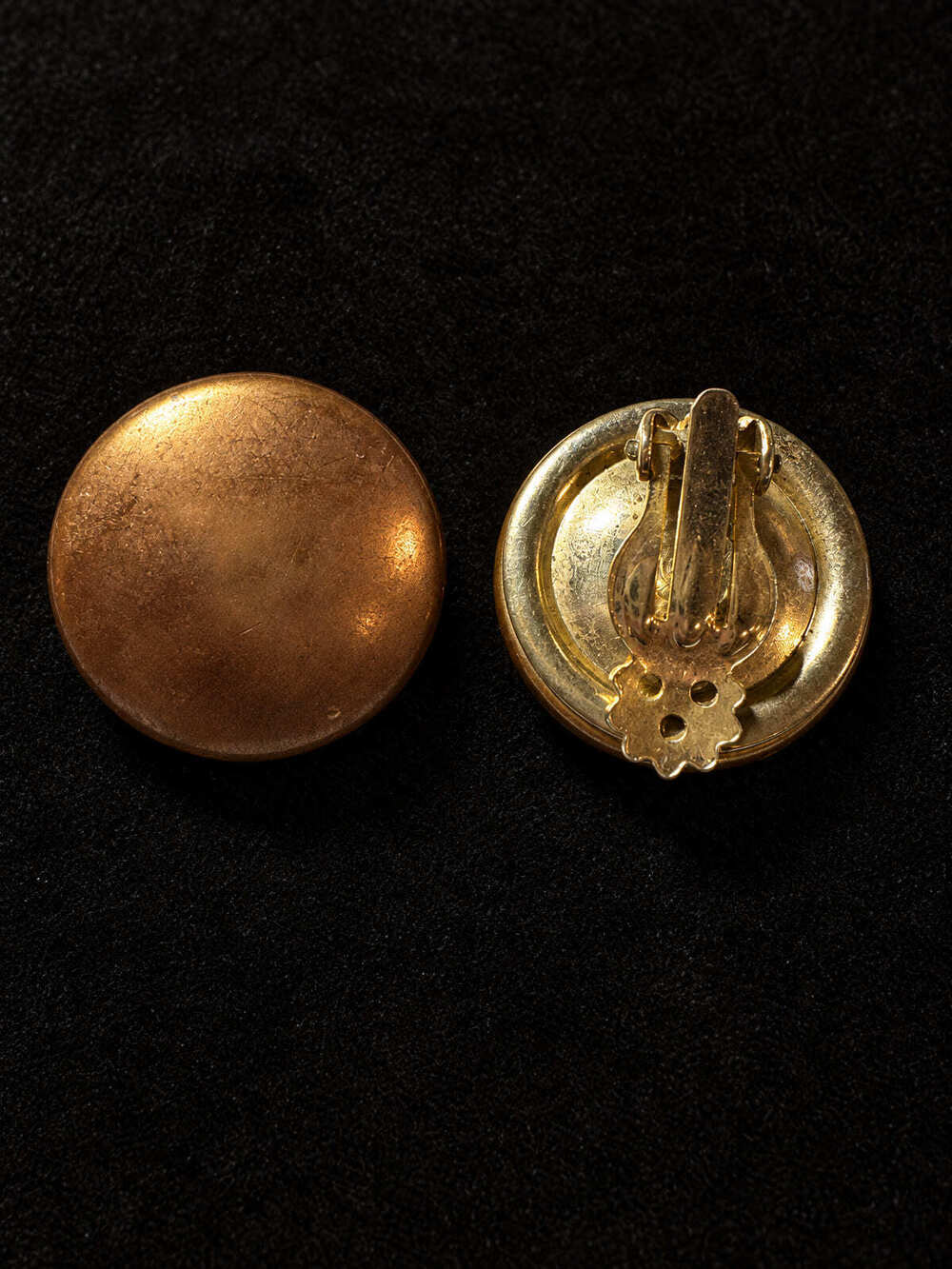 ⚜️ Gold-Tone Dome Clip-On Earrings | Bold Round Statement | Warm Matte 💗